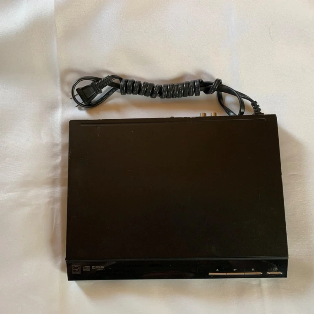 SONY DVD Player with HDMI Cord!  No Remote Control.